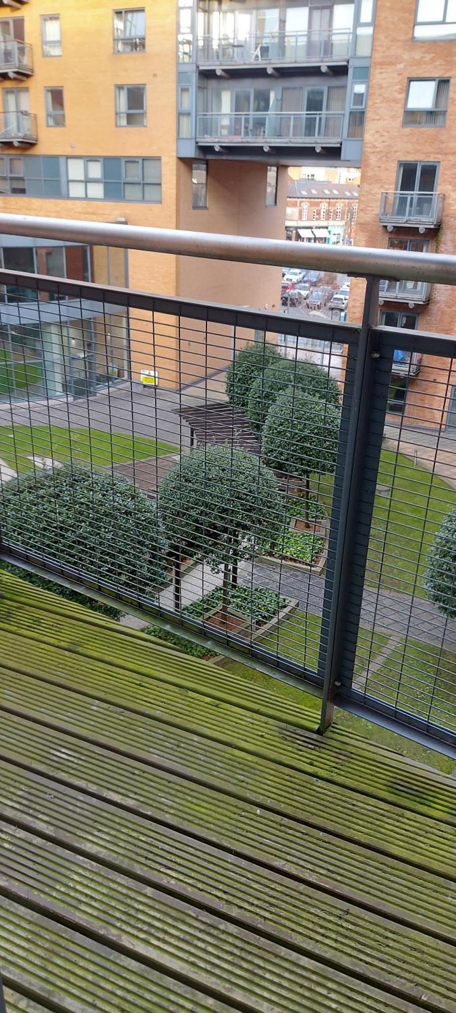 City Apartment In Great Location With A Balcony & Parking Possible - West One Sheffield Exterior photo
